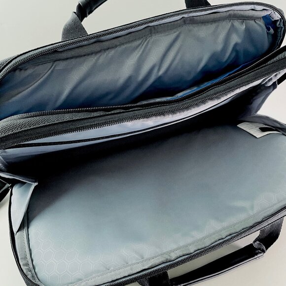 Dell New Pro Briefcase 15" Soft Carrying Case Laptop Notebook Genuine Tablet Bag - Picture 9 of 16
